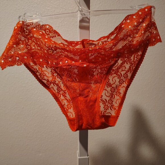 b.tempt’d  Nylon Lace Panties Size 6 Medium Pink Polka Dots - Picture 1 of 7